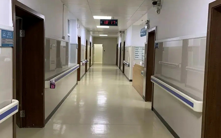 標準病房衛生間門