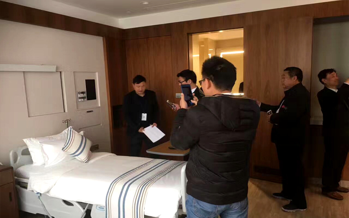 玻璃感應門